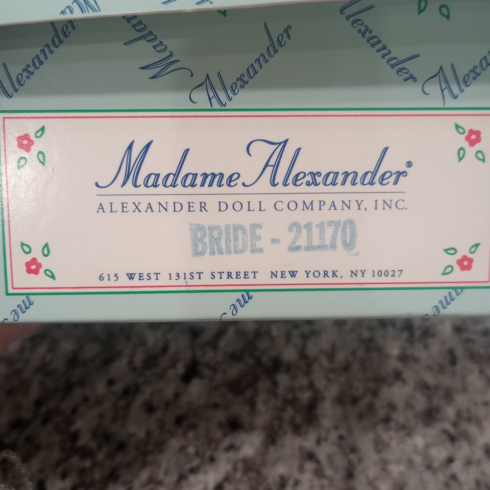Madame Alexander Bride Doll with White and Pink Details - Picture 9 of 9